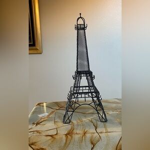 Eiffel Tower jewelry holder